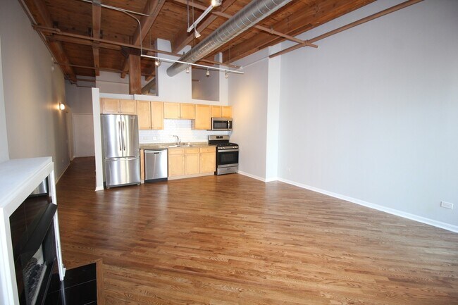 Building Photo - 550 W Harrison St