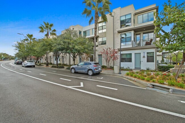 Building Photo - Your Perfect 2 Bedroom/2 Bath Rancho Cucam...