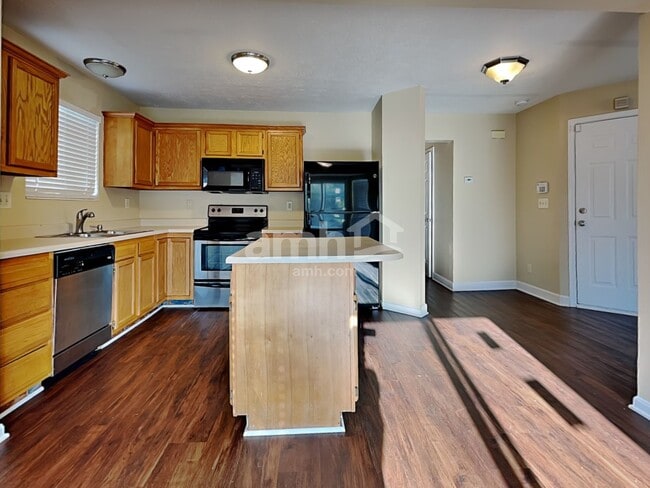 Building Photo - 10725 Hanover Ct
