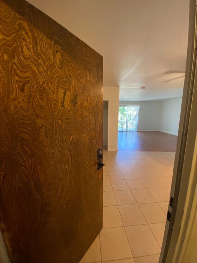 Foto principal - 2050 Meridian Ave