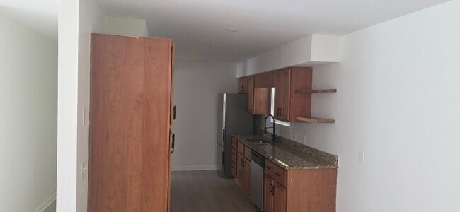 Cocina - 2104 Greenoaks Rd