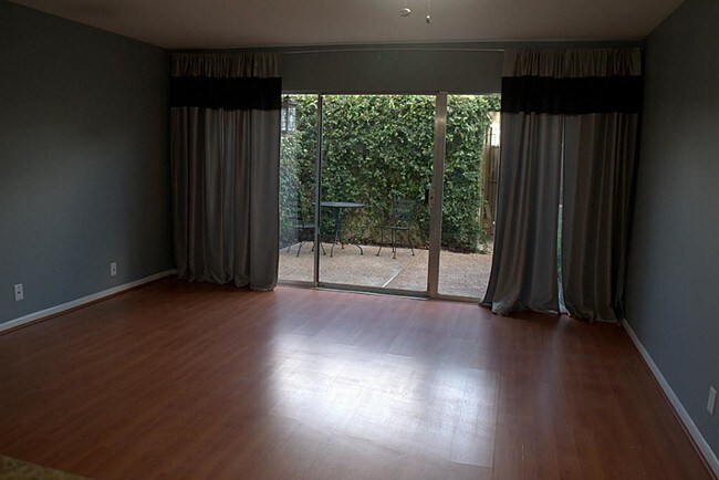 Foto del edificio - 2029 Winrock Blvd