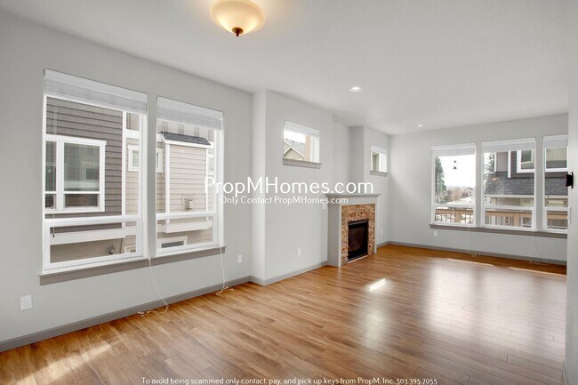 Foto del edificio - Gorgeous Four Bedroom Townhome in Orenco!