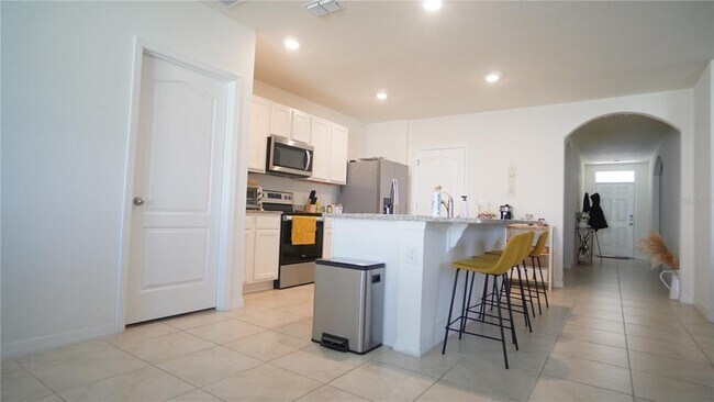 Foto del edificio - 5359 Douglas Fir Dr