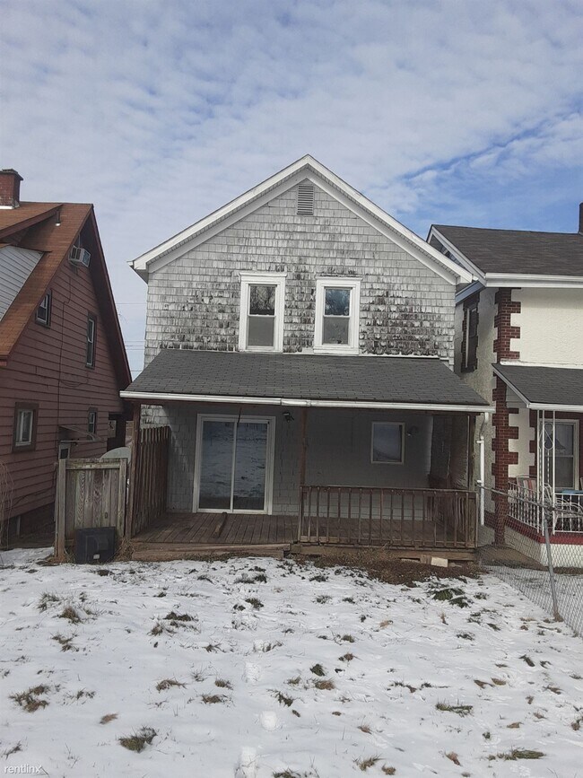 Building Photo - 3 br, 1 bath House - 1019 Washington Street