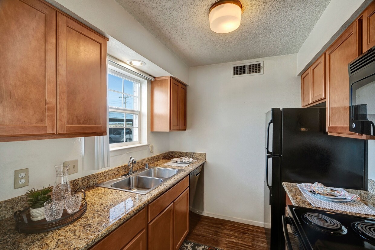 Golden Crest Kitchen - Golden Crest