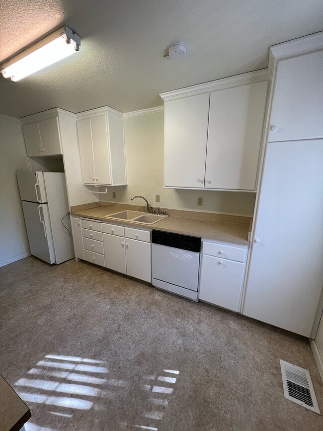 Foto del edificio - 3850 Pentagon Rd