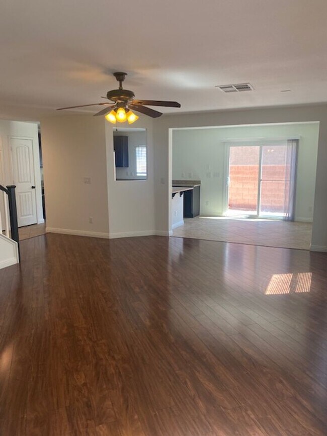 Foto del edificio - 7918 Point Oaks Ct