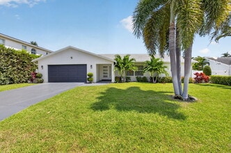Building Photo - 787 Havana Dr