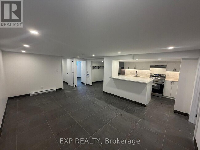 Photo du bâtiment - 813 Norton Ave