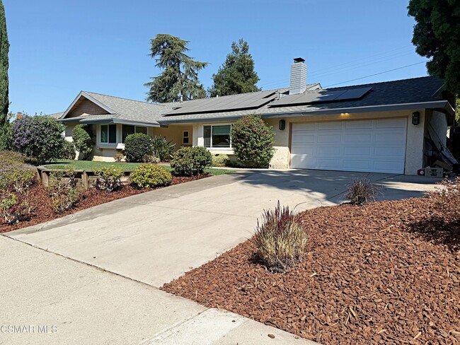 Building Photo - 2257 Hood Dr