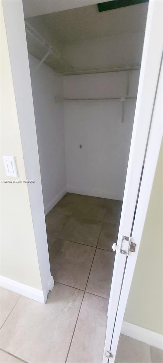 Foto del edificio - 2750 Forest Hills Blvd