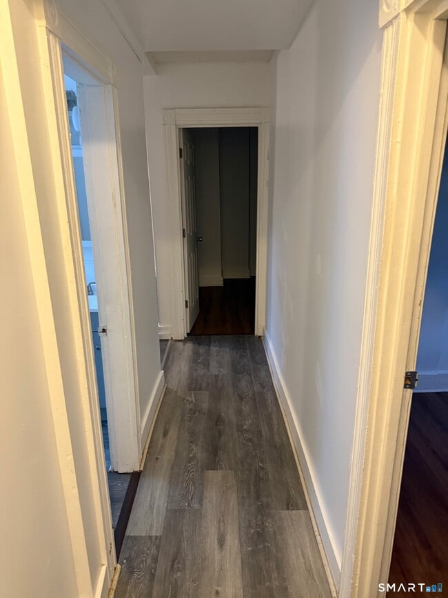 Building Photo - 71 E Pearl St