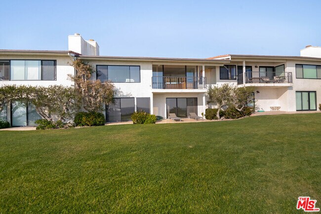 Building Photo - 6805 Shearwater Ln