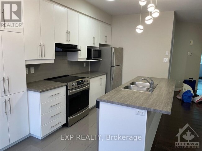 Building Photo - 590 Via Mattino Way