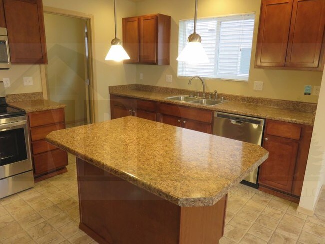 Foto del edificio - 5117 201st St Ct E