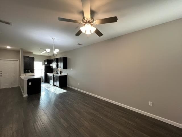 Building Photo - 7209 Rocio Dr