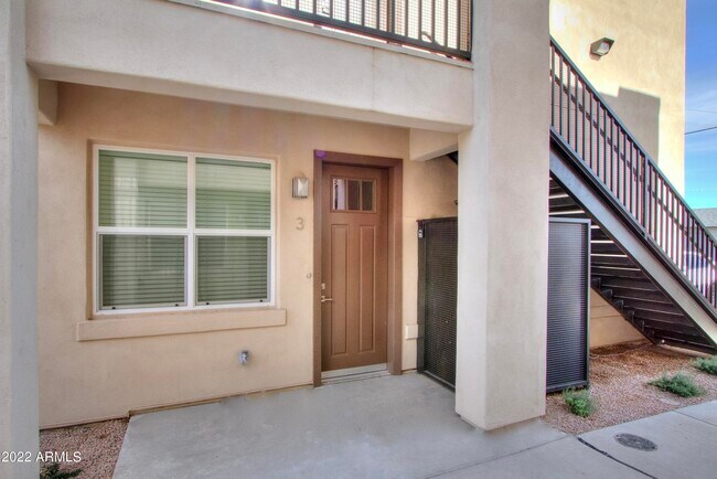 Foto del edificio - 2245 N Dayton St