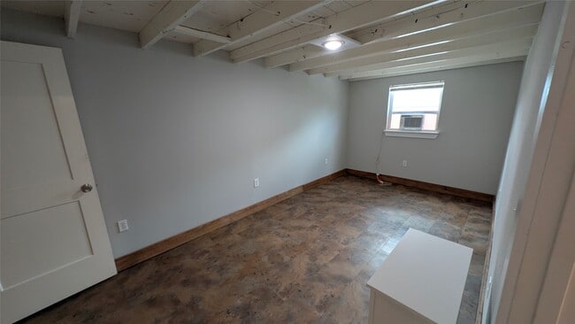 Building Photo - 539 Hoffman St