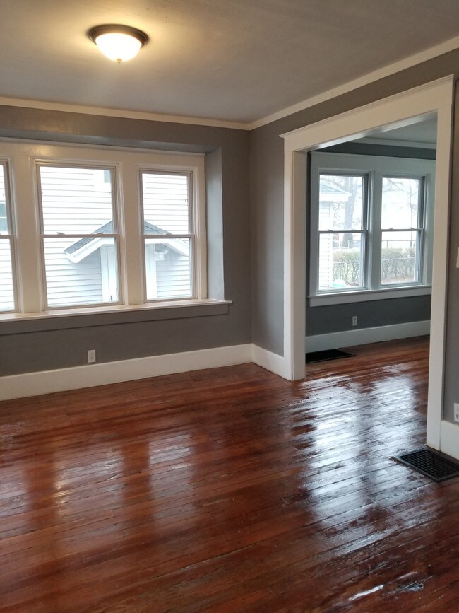 Building Photo - 122 Winterroth