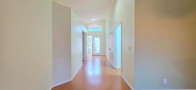 Building Photo - 7299 Lugano Dr