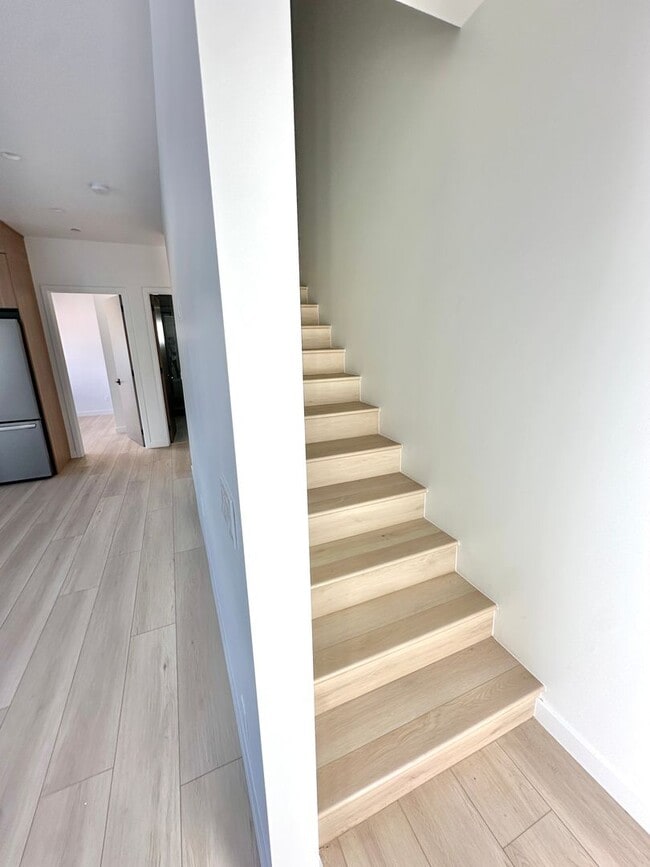 Building Photo - 3-Bedroom, 3-Bath Townhome in Prime North ...
