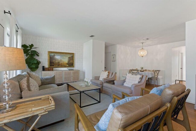 Building Photo - 4528 Clawson Rd