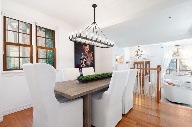 Foto del edificio - Cherry Creek Townhome - 3 Bed, 3 Bath, 2 Car Attached Garage