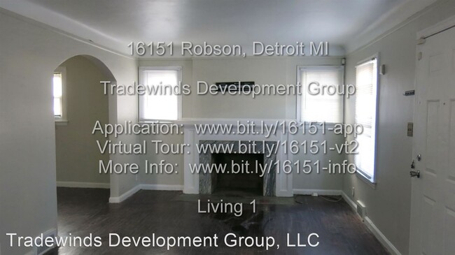 Building Photo - 3 br, 1 bath House - 16151 Robson Street