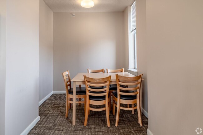 Foto del edificio - Fayette Square Apartments