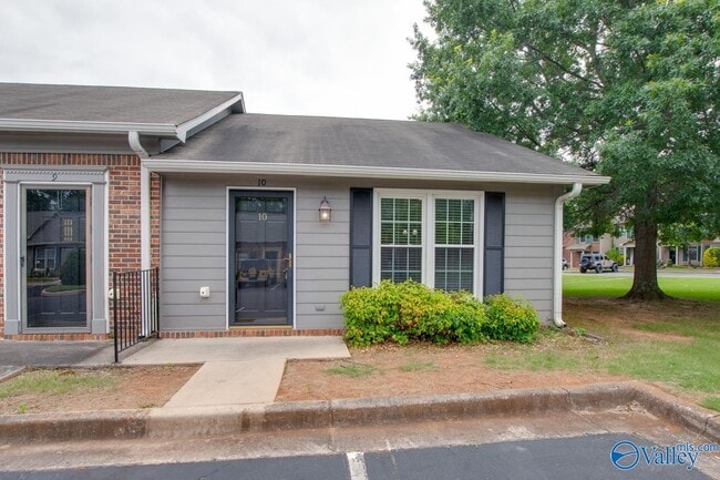 Building Photo - 8146 Oldfield Rd SW