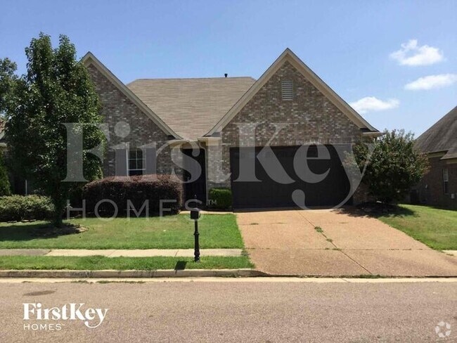 Building Photo - 1628 Needle Oak Dr