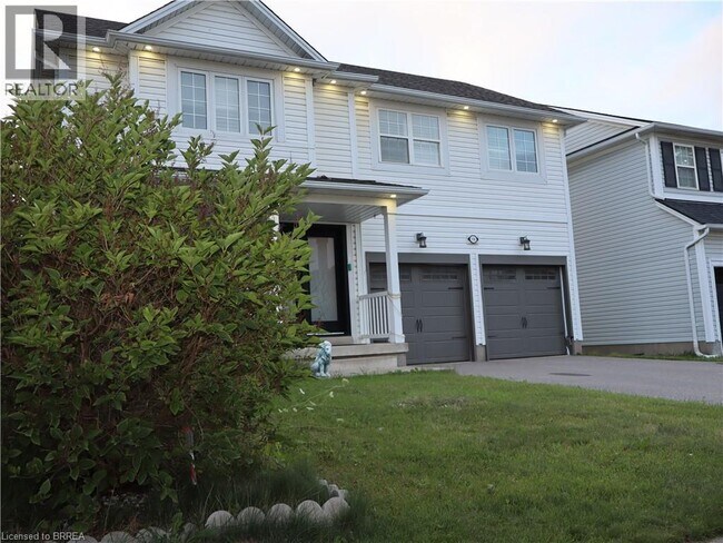 Photo du bâtiment - 116 Blackburn Dr