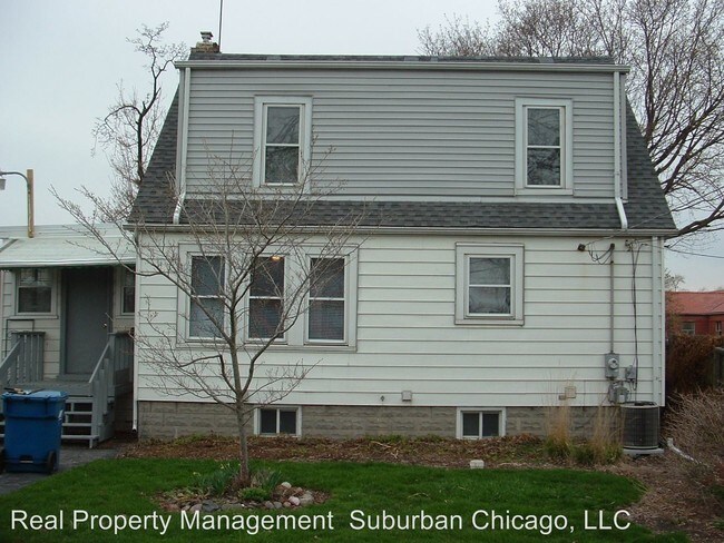 Building Photo - 3 br, 2.5 bath House - 459 N Wolf Road