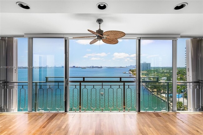 Building Photo - 11111 Biscayne Blvd
