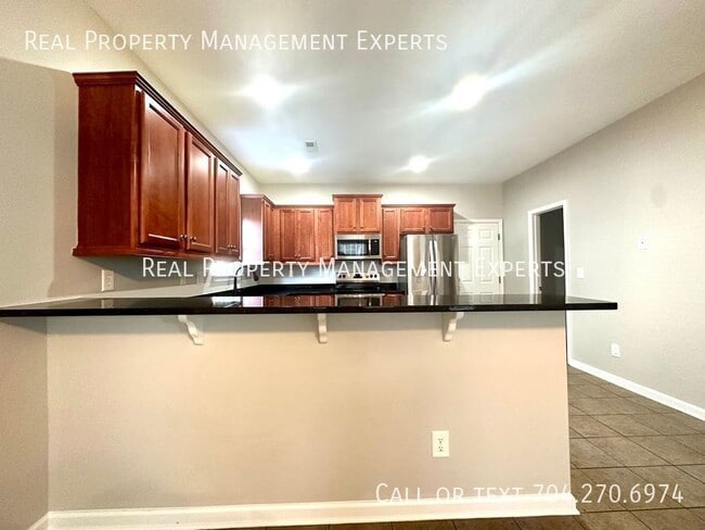 Foto del edificio - 14221 Lake Crossing Dr