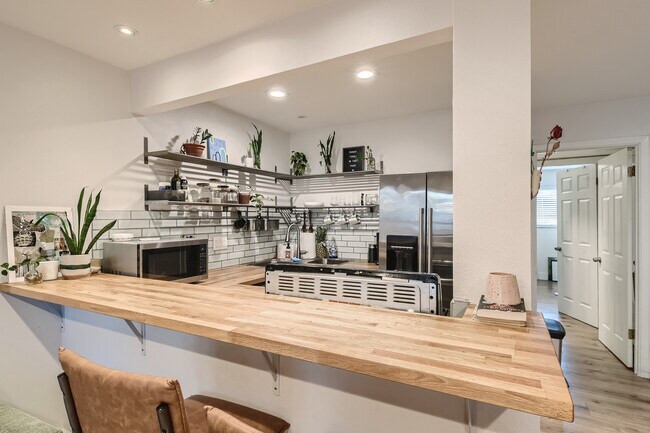 Foto del edificio - 1304 Summit St