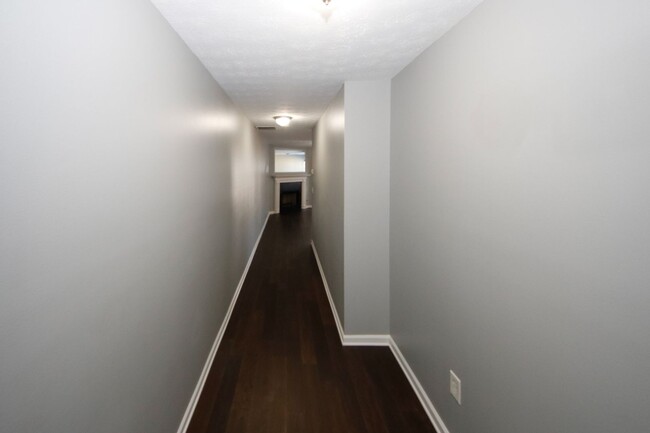 Building Photo - Enjoy The Park Place Townhome Community