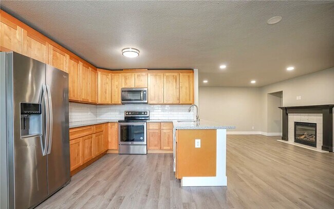 Foto del edificio - 4bedroom/2ba Downtown Puyallup Duplex