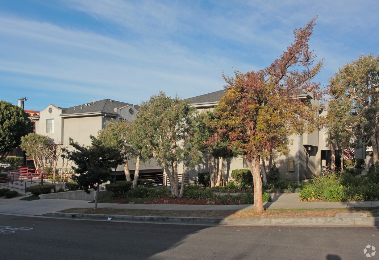 Pacifica Apartments Apartments in Santa Monica, CA