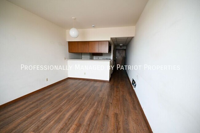 Building Photo - 30 N Elm St
