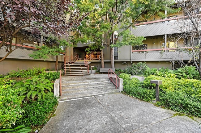 Foto del edificio - 820 Sea Spray Ln