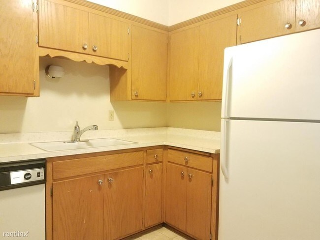 Building Photo - 7343 N Teutonia Ave