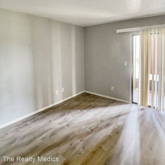 Foto del edificio - 1 br, 1 bath House - 2102 Cascades Blvd Un...
