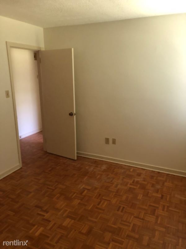 Building Photo - 3 br, 1 bath House - 6557 Lyndon B Johnson Dr