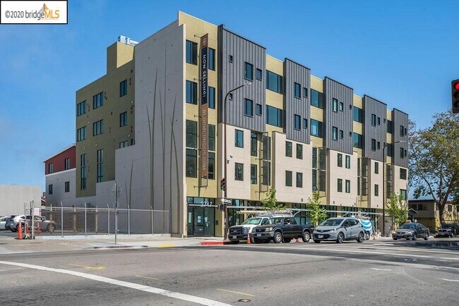 Building Photo - 2747 San Pablo Ave
