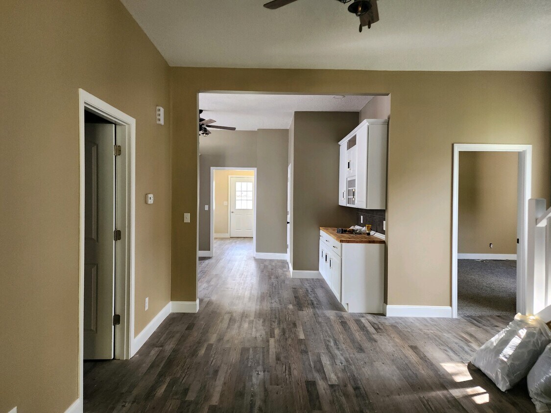 422 E Livingston St, Celina, OH 45822 House Rental in Celina, OH