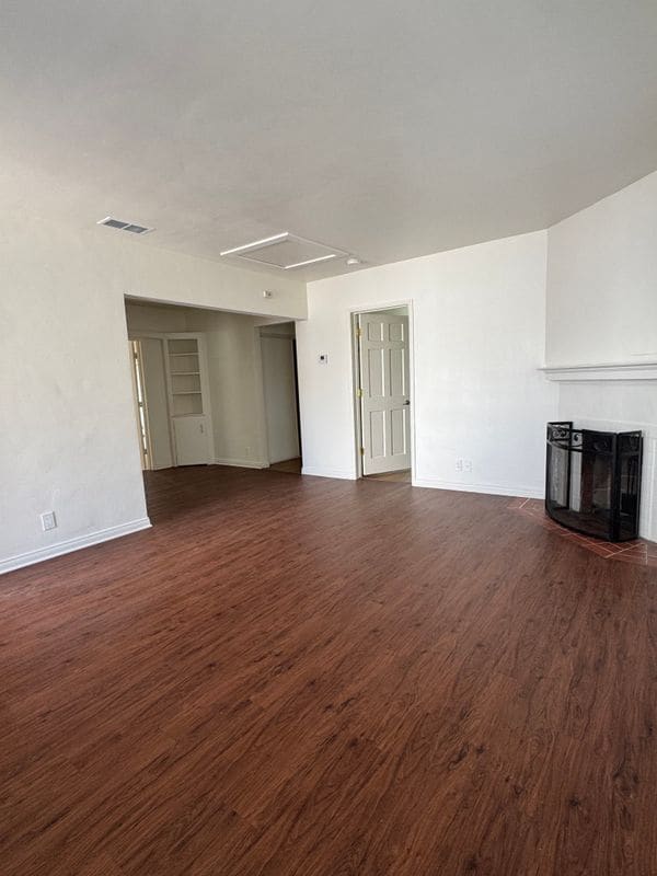 Building Photo - 5016 Kester Ave