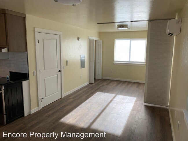 Building Photo - 181 E Tall Fir Ct