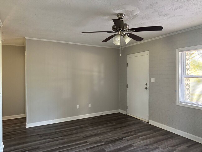 Foto del edificio - Two Bedroom Duplex in Lincolnton